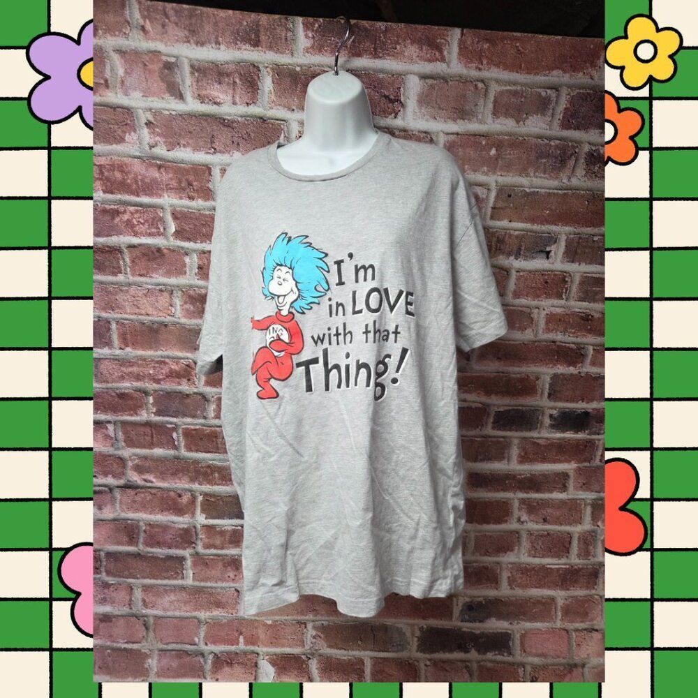 Cat in the Hat Tee 2XL | Universal‎ Studios Gray Graphic Fandom Retro Streetwear